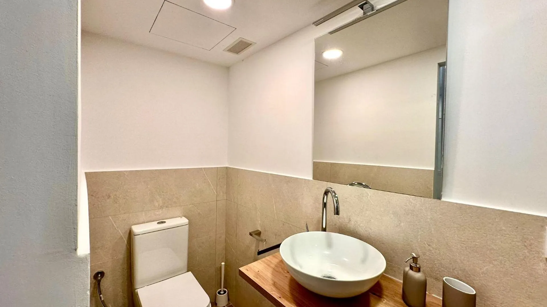 Cozy Studio Near Sants Estacion Apartment Barcelona
