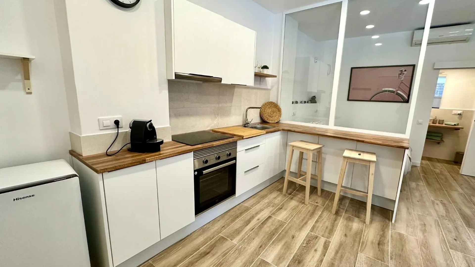 Cozy Studio Near Sants Estacion Apartment Barcelona