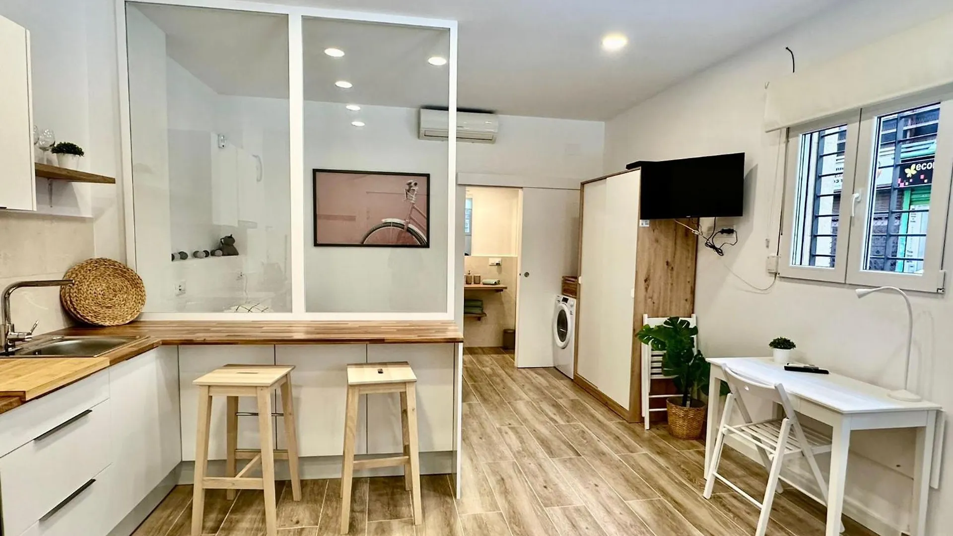 Cozy Studio Near Sants Estacion Apartment Barcelona Spain